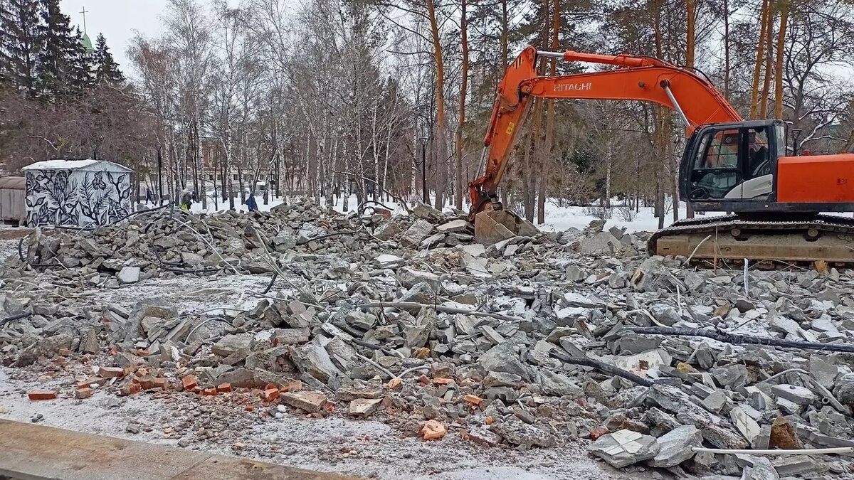 Скандальное Park Сafé в Первомайском сквере Новосибирска снесли полностью |  Atas.info | Дзен