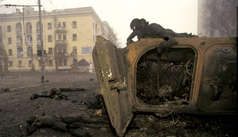 Сколько солдат погибло при штурме авдеевки. Чечня 1995 штурм Грозного. Чечня 1995 штурм Грозного больница. Чечня 1994 штурм Грозного.