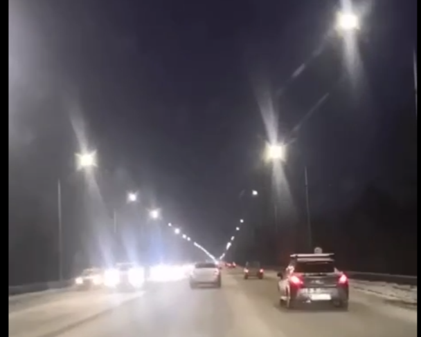    В Оренбургском районе смонтировано освещение между поселками Солнечным и Ивановкой Белов Михаил Александрович