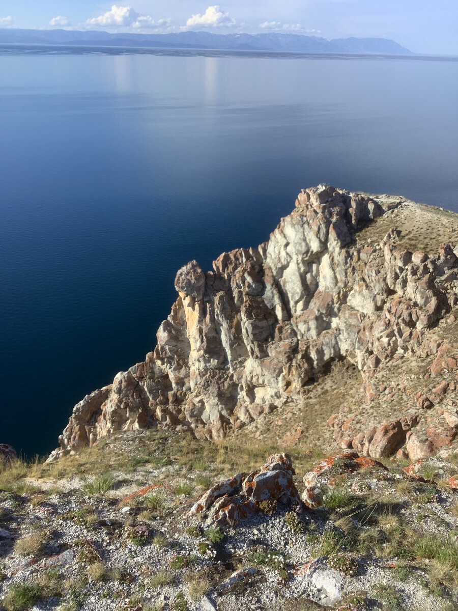 Байкал. Вид с острова Ольхон. Фото автора 2022 г.