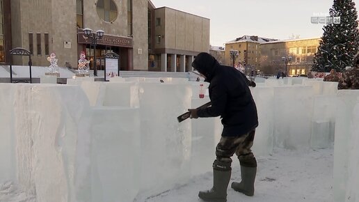 В Энергетике начался монтаж ледового городка от компании Эн+