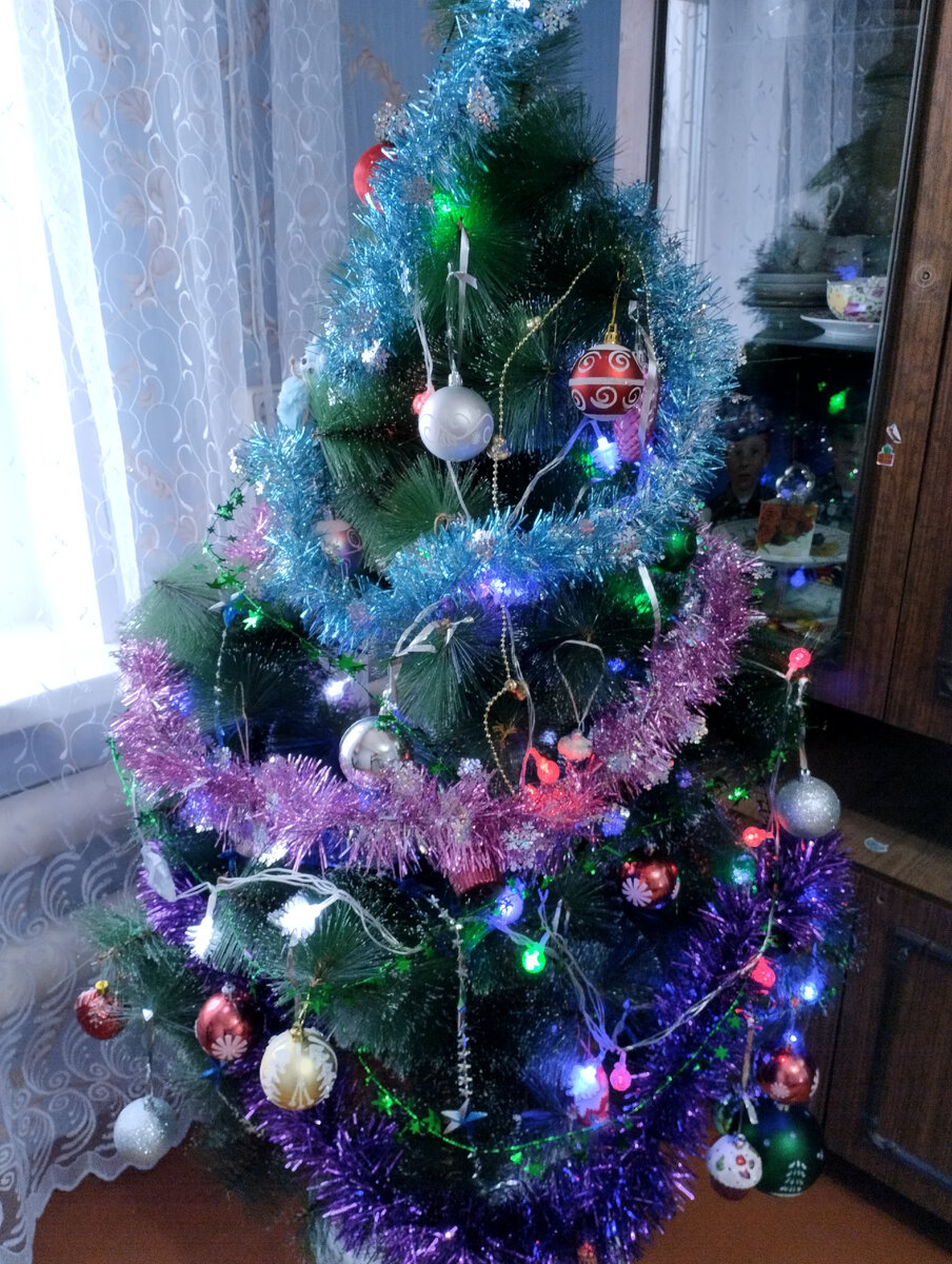 Ёлочка гори 