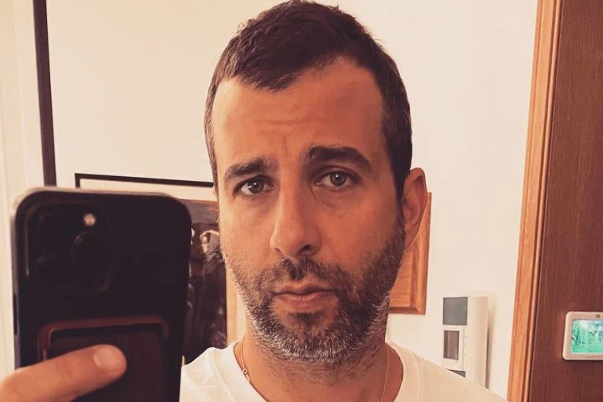 Неужели, тому же Урганту сложно записать видео с извинениями и удалить пост с черным квадратом от февраля 2022-го? Не сложно ведь. Поэтому, Ивлеева - ему в пример.