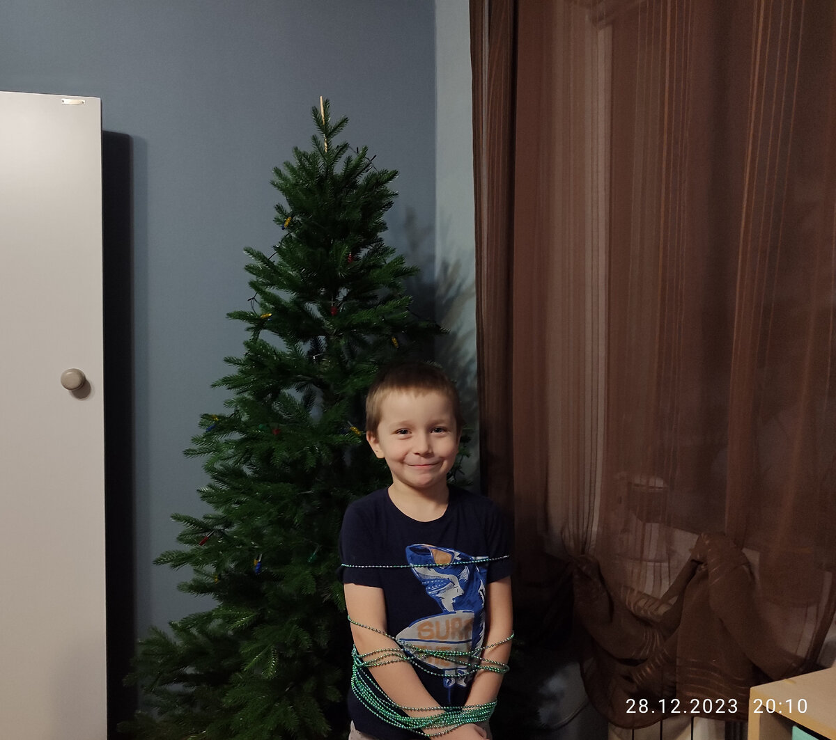 Вадя в бусиках