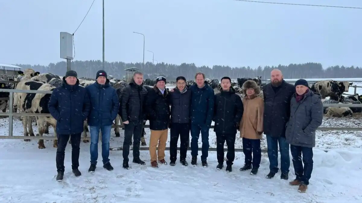 Фото: ekoniva-tekhnika.com Руководство ЭкоНивы и делегация китайская корпорации Weichai LOVOL