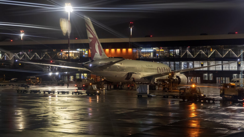 2. Boeing 787-8 Dreamliner — бортовой №A7-BCJ — Qatar Airways © NickFW.ru — © NickFW.ru — 21.12.2023г.
