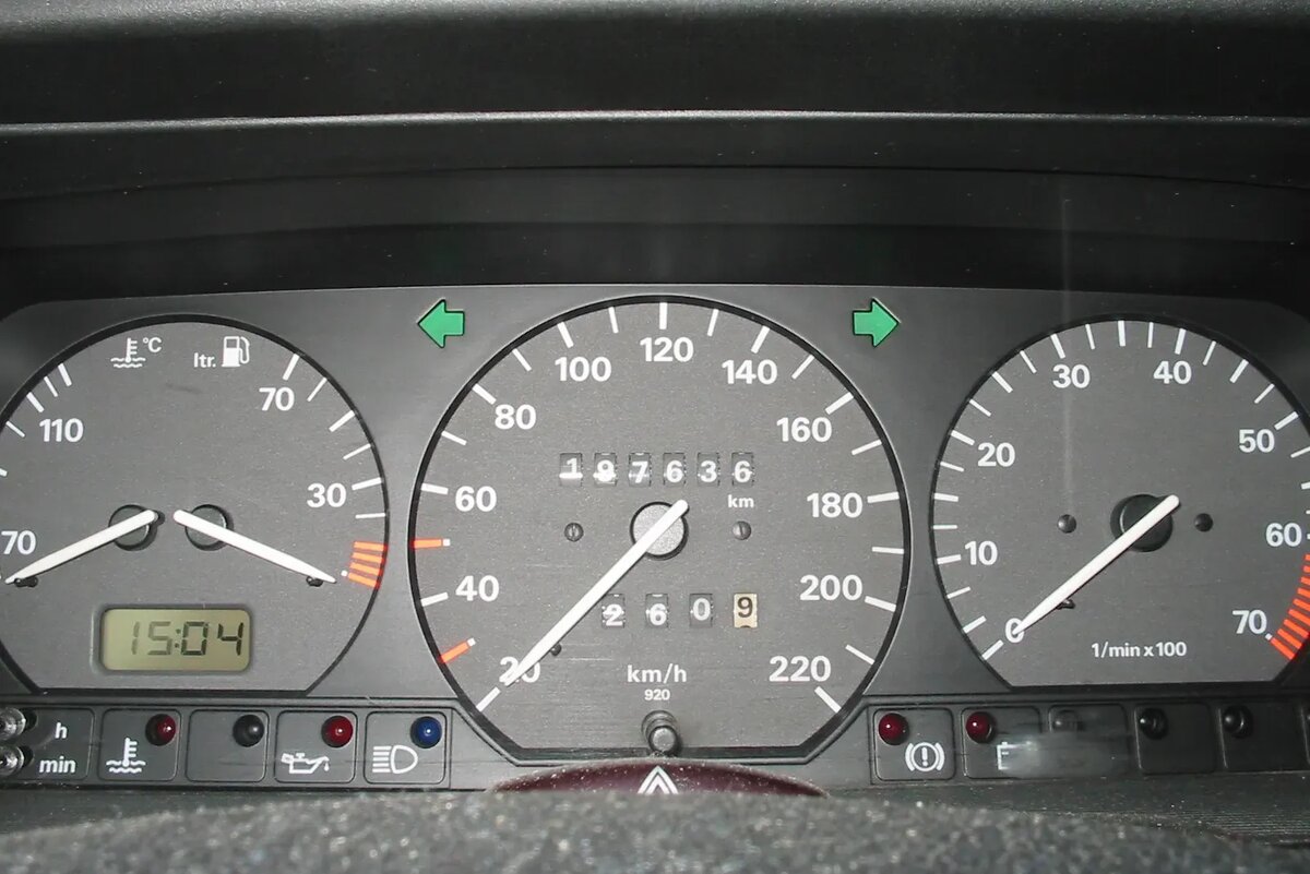     Как работает спидометр в машине: вы всегда хотели это знать, но никто не мог объяснить на пальцах