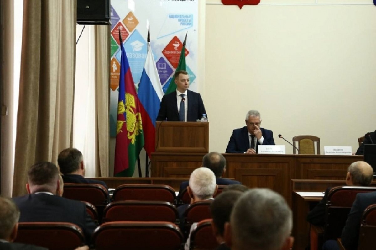    Глава Абинского района Кубани Вячеслав Иванов покинул свой пост