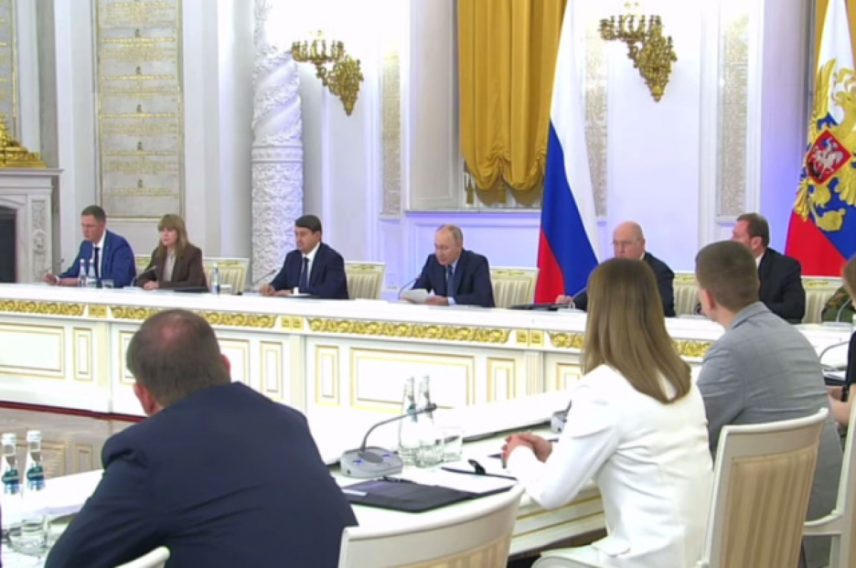    Владимир Путин отметил Калужскую область на заседании Госсовета