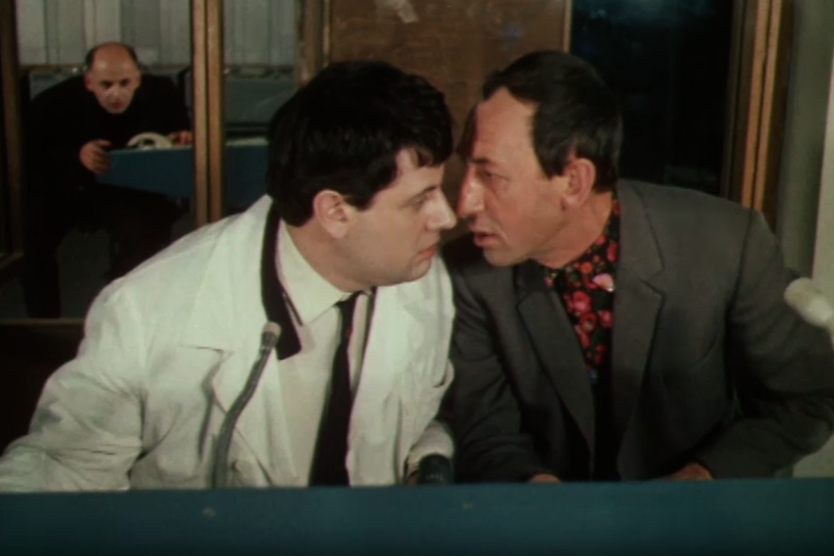 Две новогодние комедии, собравшие всех советских знаменитостей ...