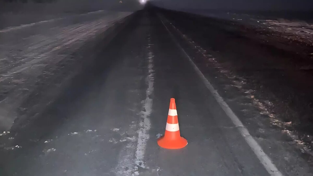     Вчера поздно вечером на 257 км автодороги «Енисей» произошло смертельное ДТП, сообщает Госавтоинспекция Хакасии.