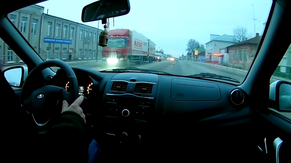 На новой Ладе Гранте тоже гнет клапана. Почему такое происходит ...