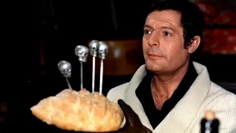 Кадр с Марчелло Мастроянни из итальянского фильма  Марко Феррери 
