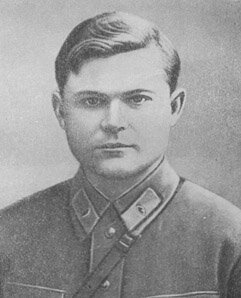 Никола́й Фёдорович Вату́тин (3 [16] декабря 1901, Чепухино, Воронежская губерния, Российская империя — 15 апреля 1944, Киев, УССР, СССР) — советский военачальник, генерал армии (12 февраля 1943 года), Герой Советского Союза (15 апреля 1965 года, посмертно)