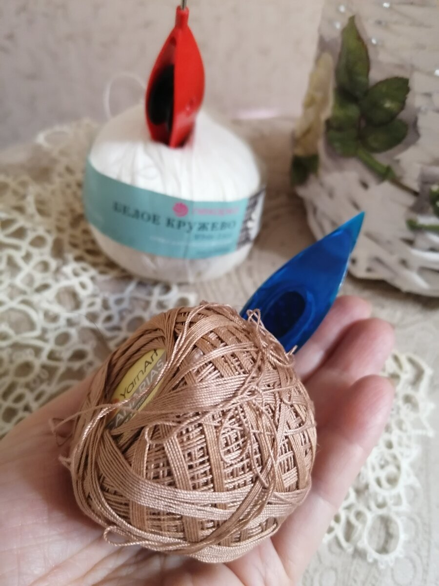 Фото автора. Вот сколько места занимает это рукоделие..