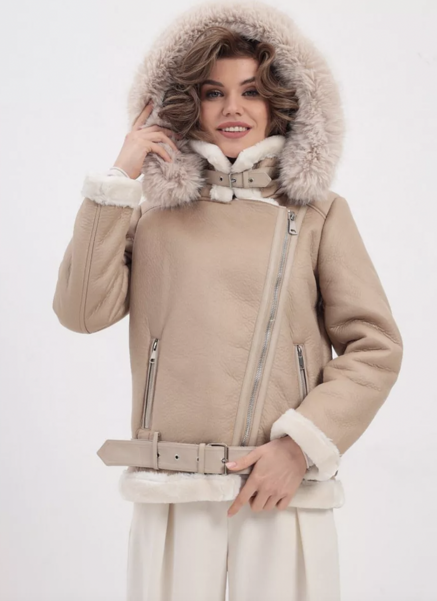 Дубленка зимняя авиатор короткая с капюшоном BYT