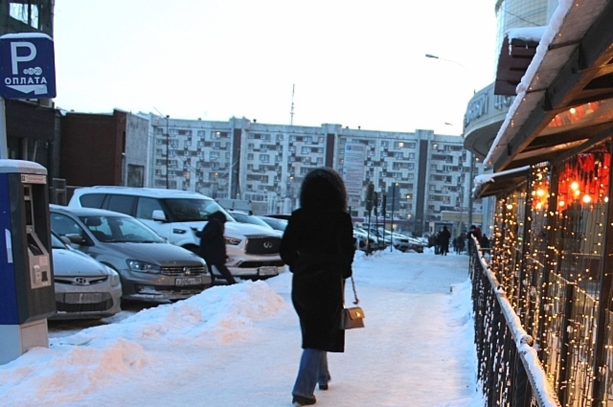    В новогодние праздники платные парковки Екатеринбурга станут бесплатными