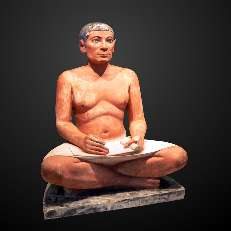Статуя сидящего египетского писца. Лувр, Париж. Открытый источник