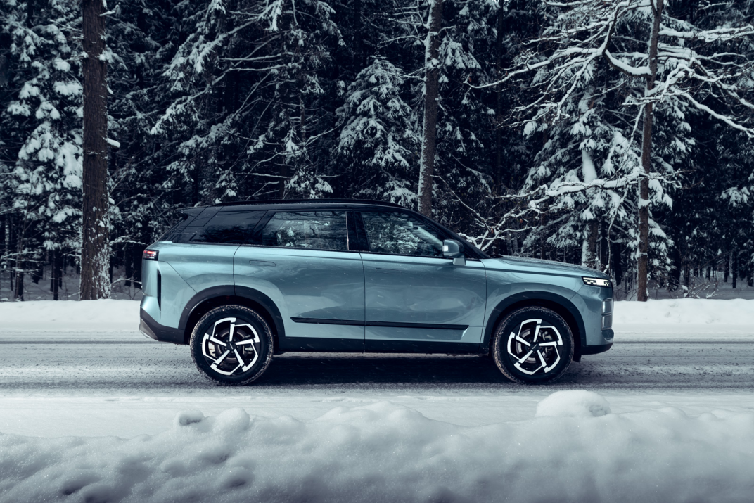 Продажи JAECOO J7 в России стартовали в сентябре 2023 года