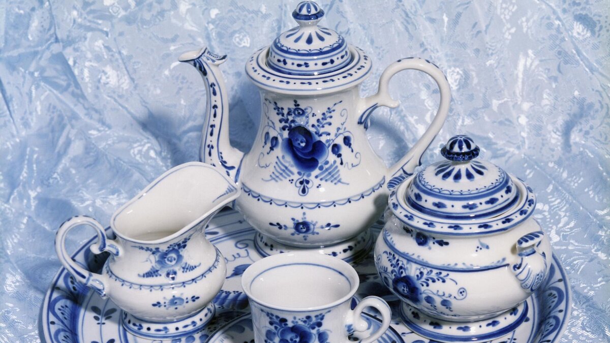    Какие подарки мечтали найти в Новый год советские люди под елкой? Сейчас это кажется странным© РИА Новости | Владимир Вяткин