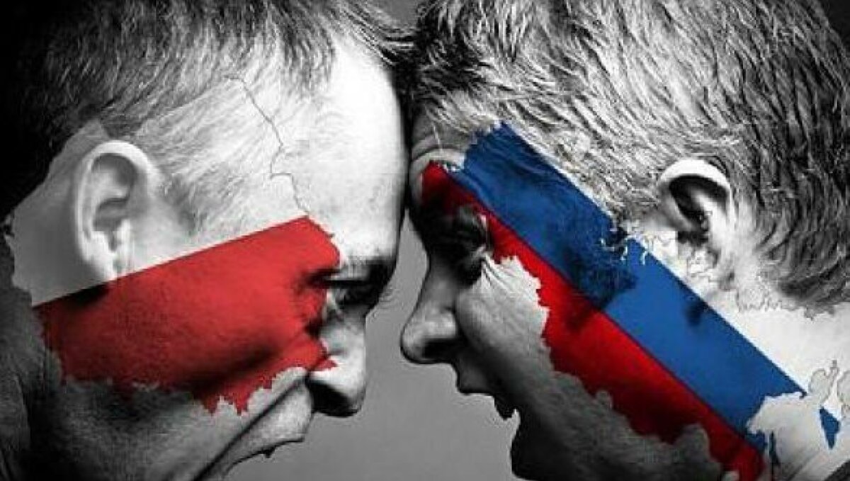 «Настоящий противник России — это не Украина, это Китай». Интервью с Адамом Михником