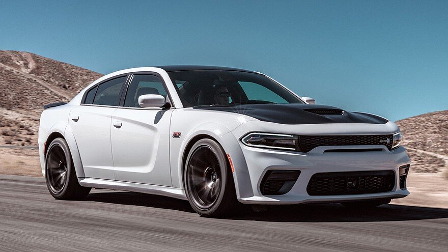    На фото: Dodge Charger Scat Pack Widebody