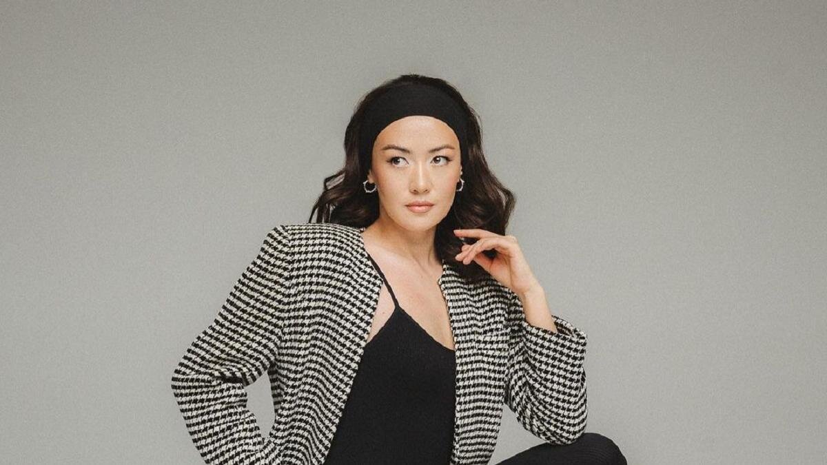    Дина Тасбулатова:instagram.com/dina_tasbulatova