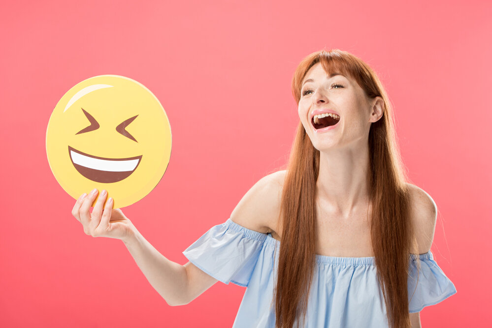 Happy face cover на русском. Розовый смех