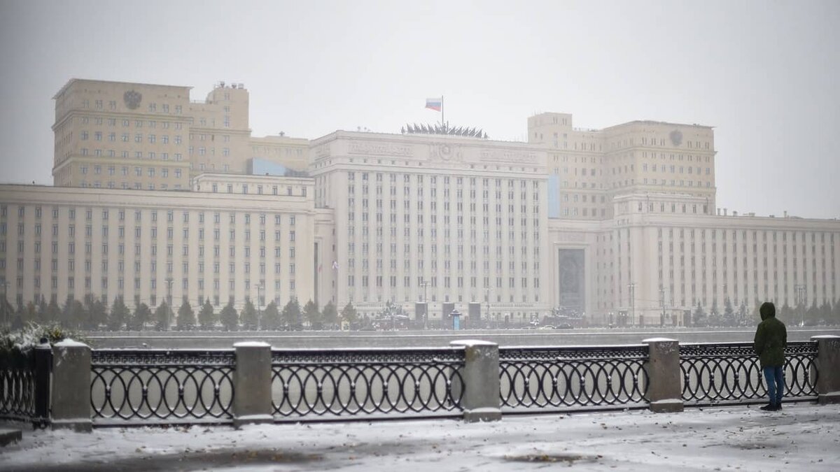 Фото: https://tvzvezda.ru/ (https://mcdn.tvzvezda.ru/storage/news_other_images/2023/12/19/2fc28efa34c64bb4879c9244d5f752cb.jpg)