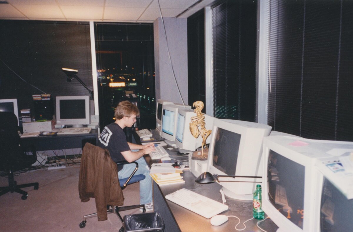 За работой в id Software, 1993 год