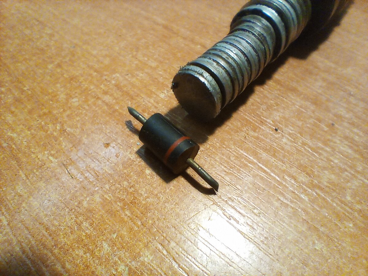 Драгметаллы в диодах КД226. Пишут что есть золото и серебро. | Про ...