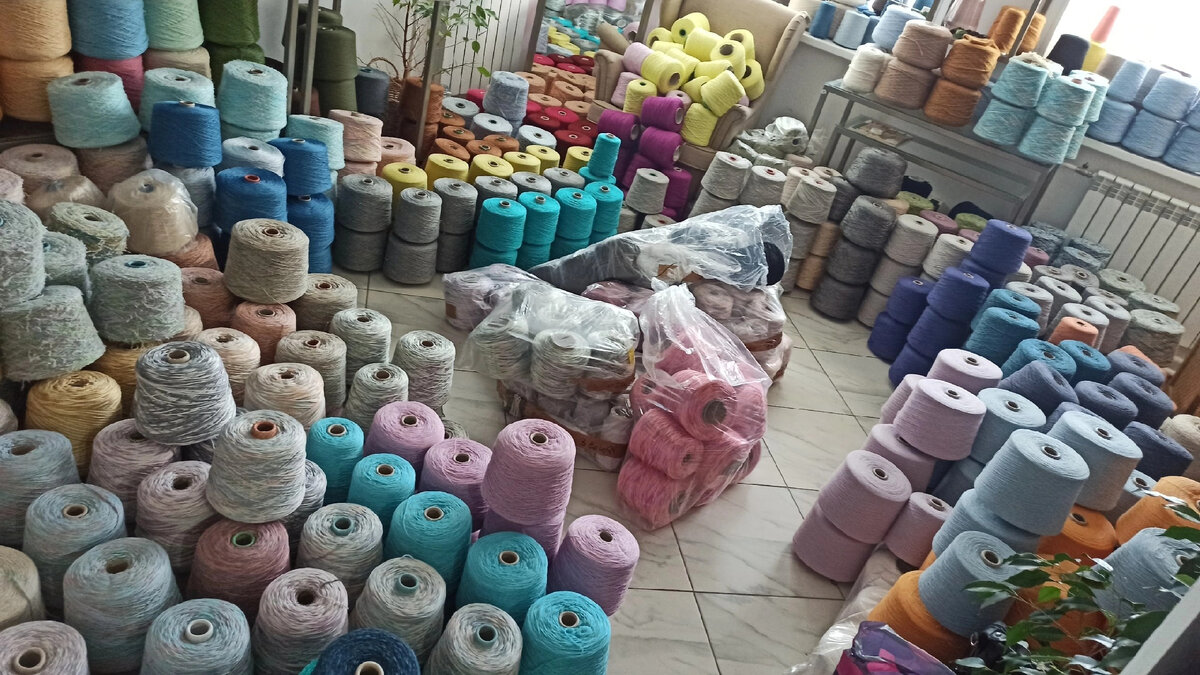 Поставка пряжи в студии Cozy Wool 