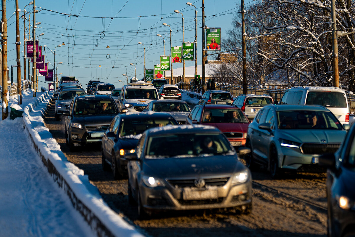 Пробка на одной из улиц Риги // Sputnik