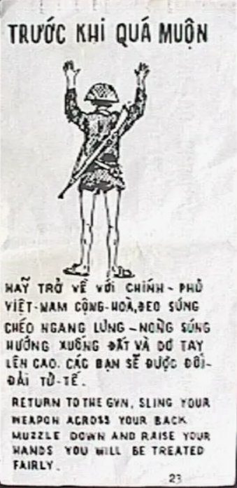 Подпись: «Пока не стало слишком поздно». Вьетнамцев призывают сдаваться с поднятыми руками и бросить оружие.