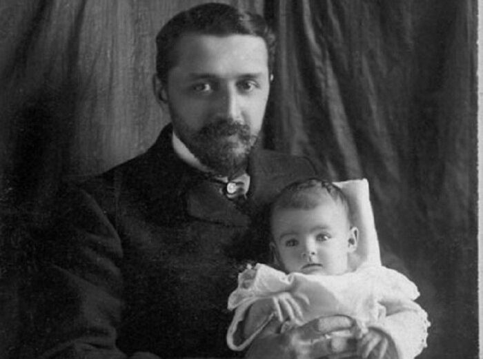  Ольга Ваксель с отцом в детстве.