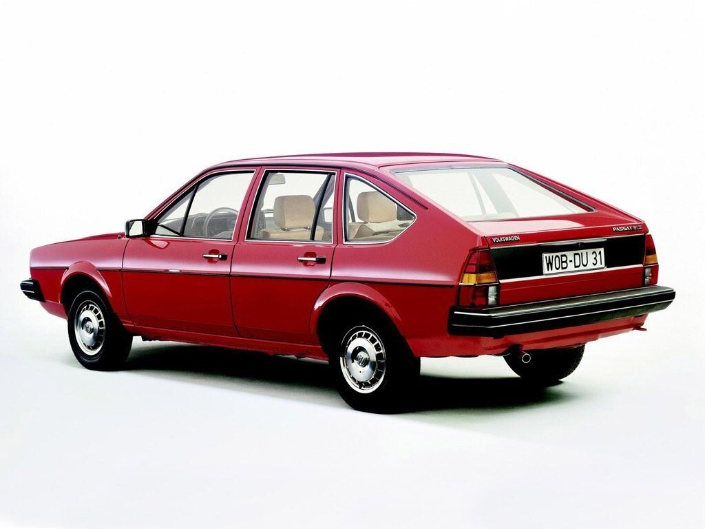 Volkswagen Passat B2 сзади.  Источник фото: drive2.ru