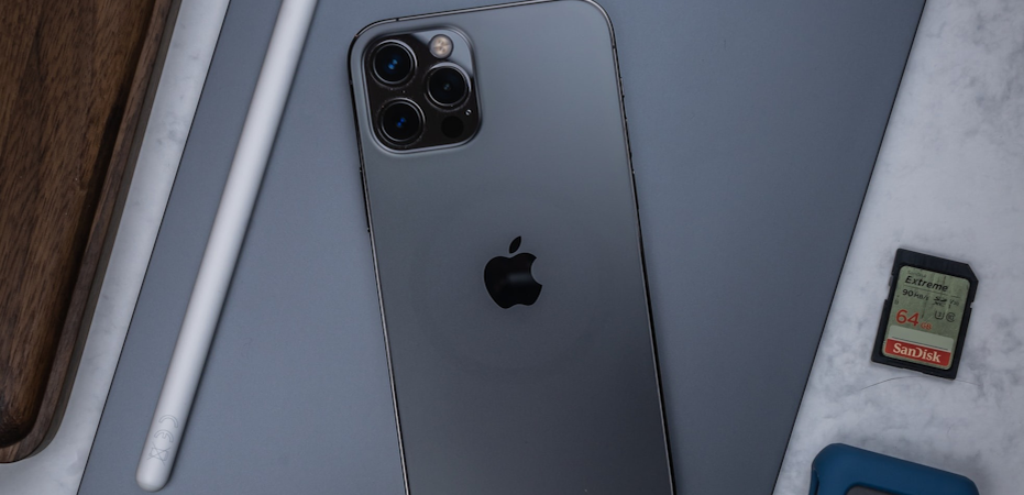    iPhone