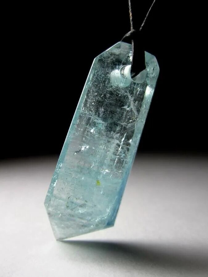 Аквамарин. Фото из открытых источников