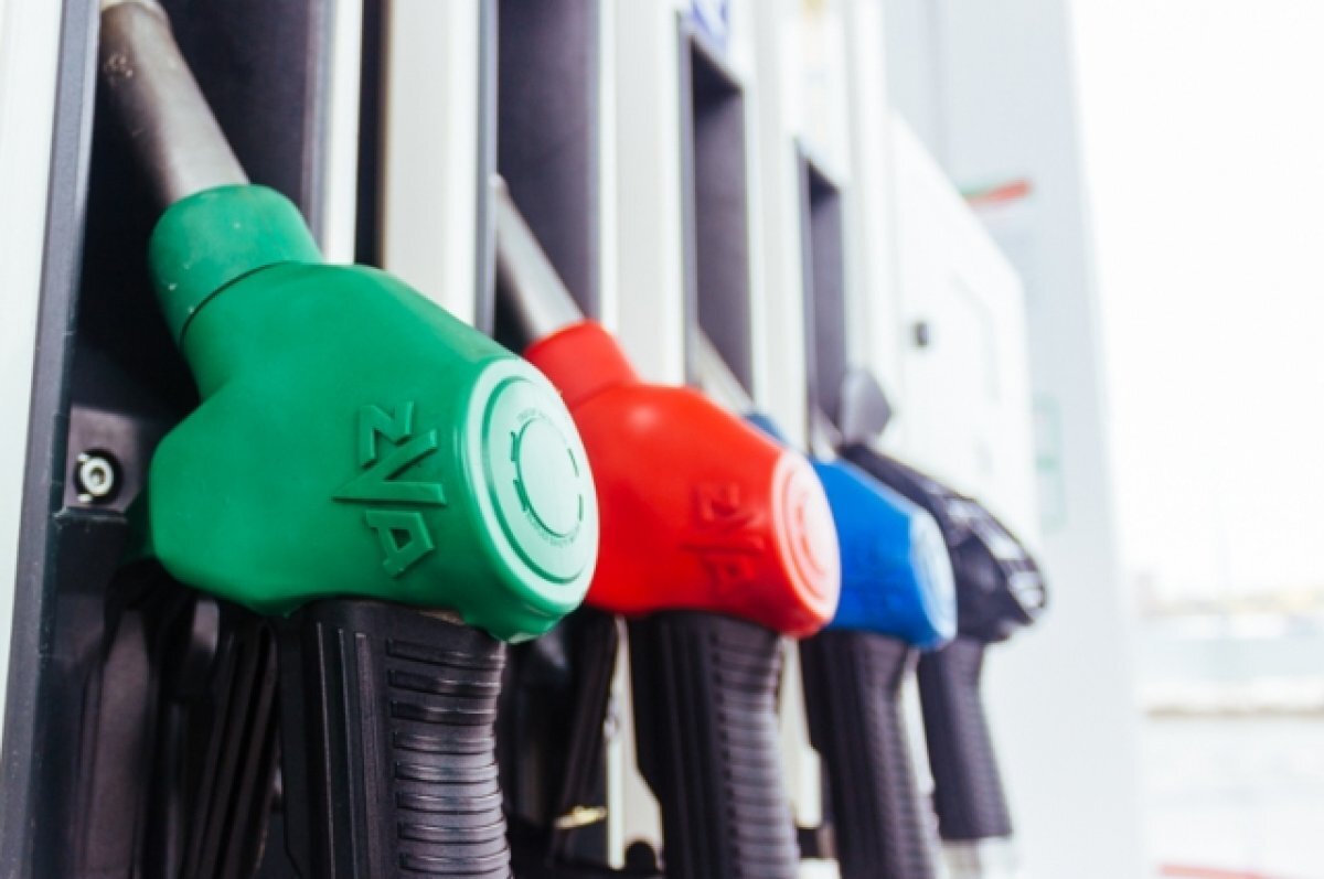    Алтайский край стал лидером по дешевизне бензина в РФ