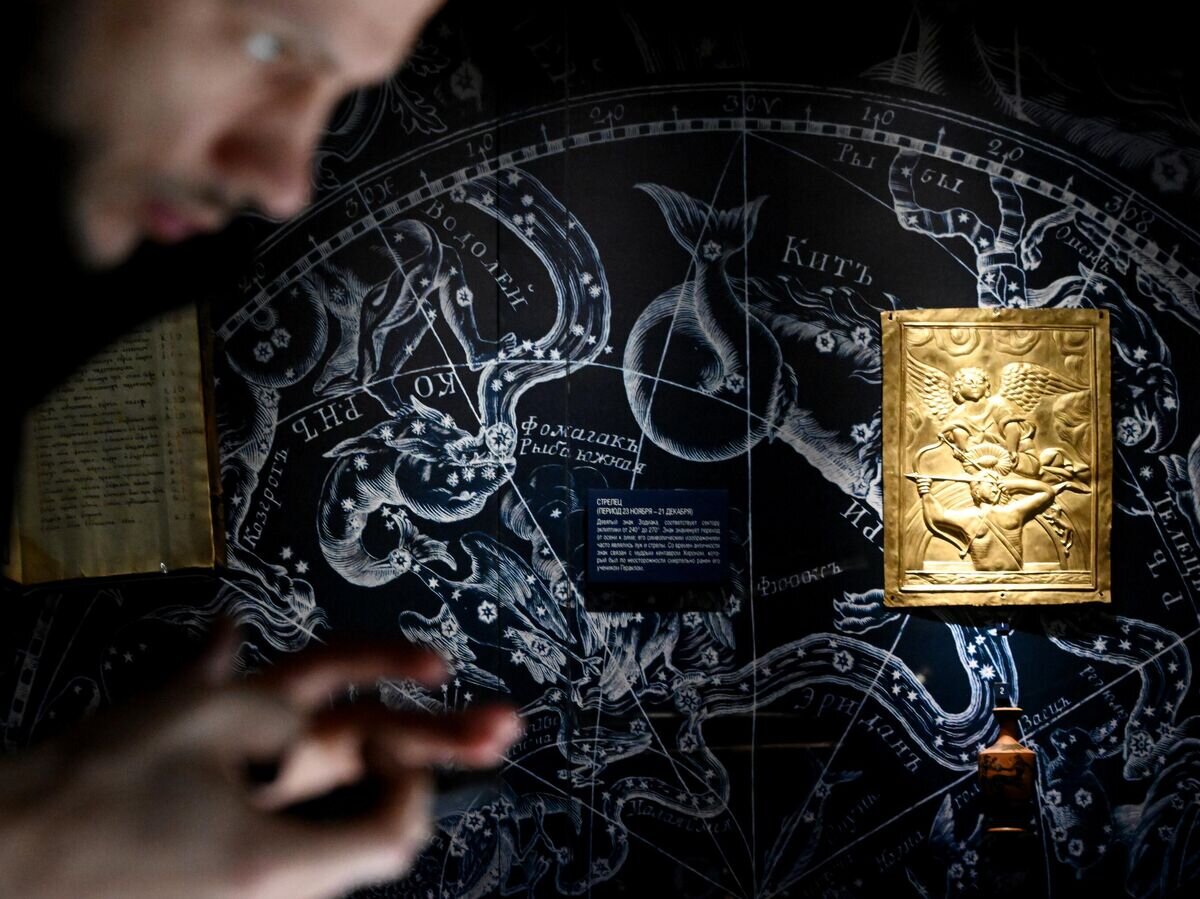    Выставка "Под знаком зодиака" в Историческом музее© РИА Новости / Кирилл Каллиников