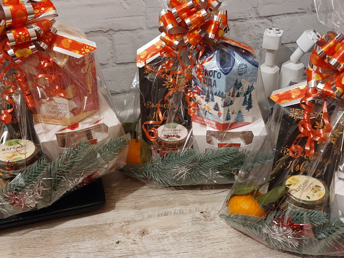 Подарки воспитателям группы Сашунделя