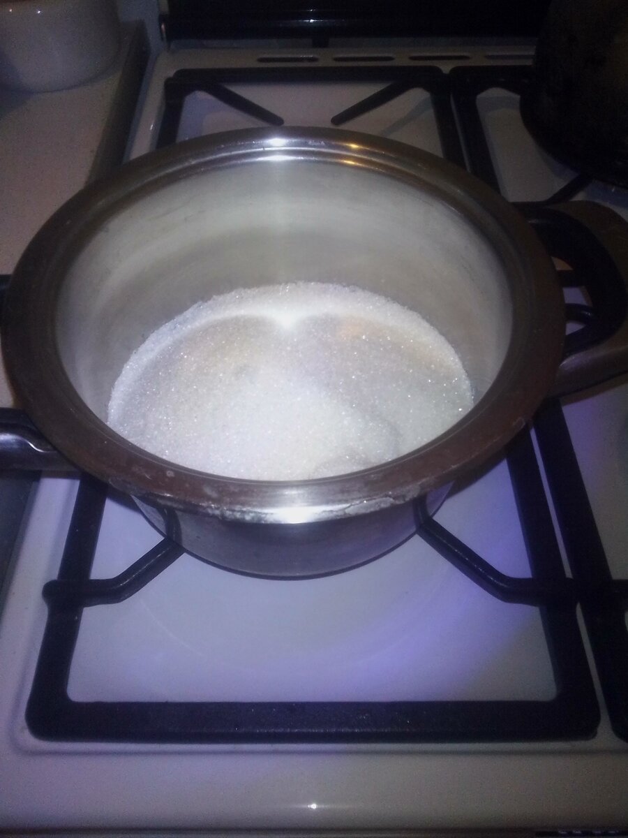 Воды на самом донышке. И я смесь не мешала.