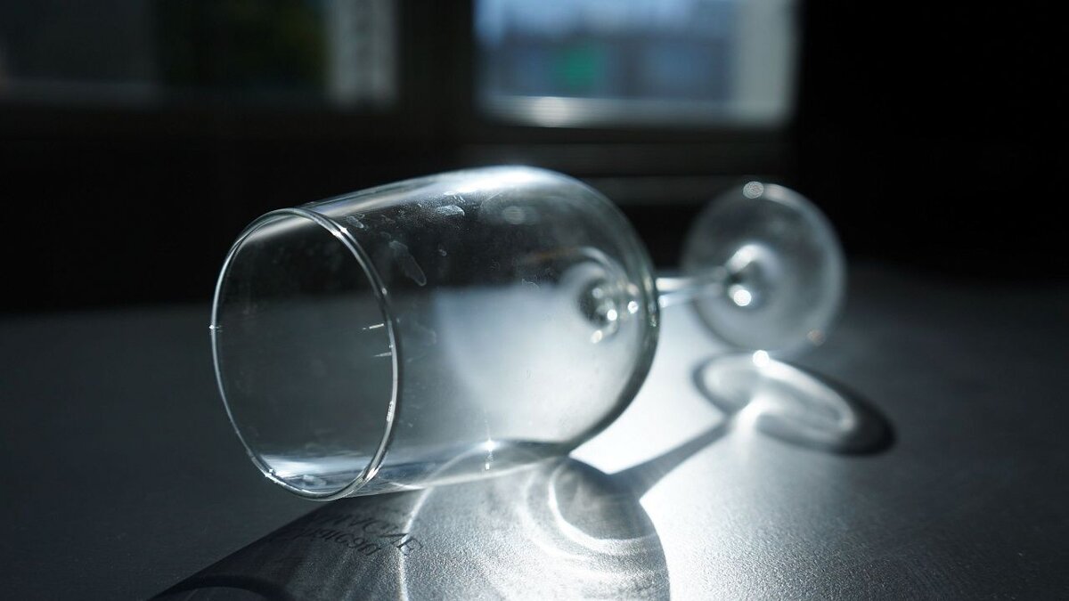    Нарколог Калюжная развеяла популярные мифы о средствах от похмелья. Фото: Елена Желнина