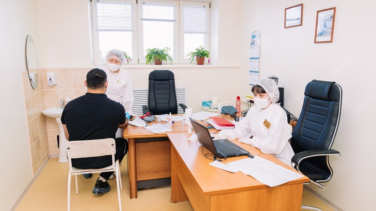    По программе «Земский доктор» в Югру приехали работать более тысячи врачей