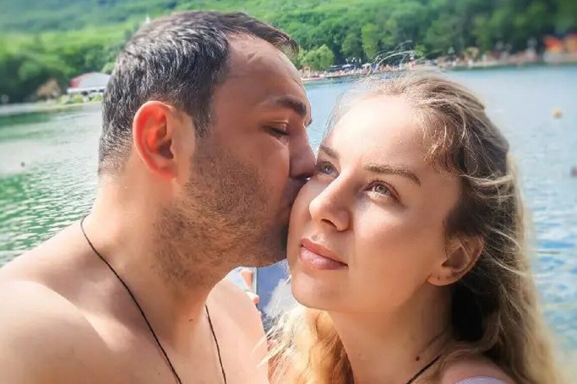     «Появилась на свет наша маленькая принцесса»: жена находящегося под домашним арестом Александра Гобозова родила дочь
