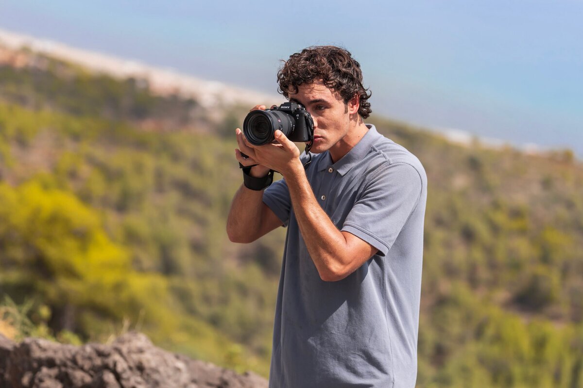    При этом камера вполне компактная и также подойдёт для фотографов дикой природы. Фотография: thephoblographer.com