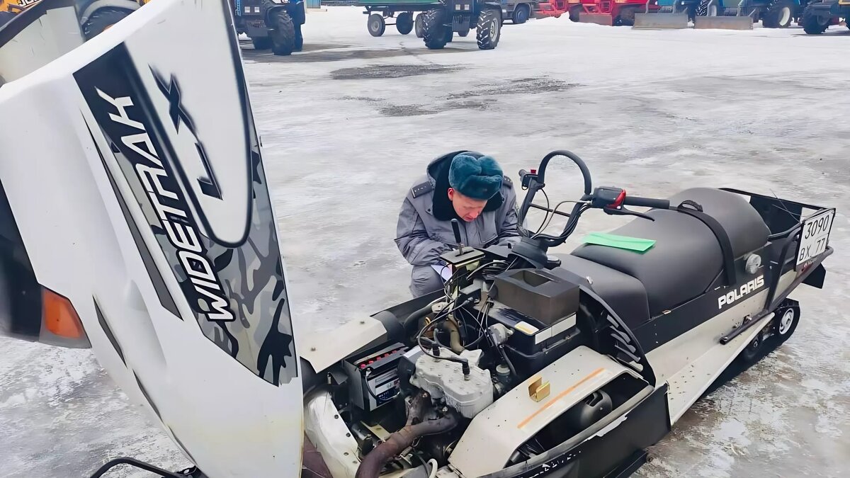     Десятки тысяч москвичей владеют самоходными транспортными средствами. Такими, как, например, трактор. И все они обязаны провести полную процедуру регистрации своей техники. Как это сделать?