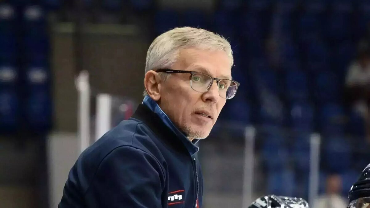     Главный тренер хоккейного клуба «Торпедо» Игорь Ларионов прокомментировал матч с ярославским «Локомотивом», где нижегородские спортсмены допустили поражение. Он подчеркнул, что хоккеисты «проспали два периода».Об этом тренер заявил в ходе пресс-конференции, которая прошла после игры 28 декабря.