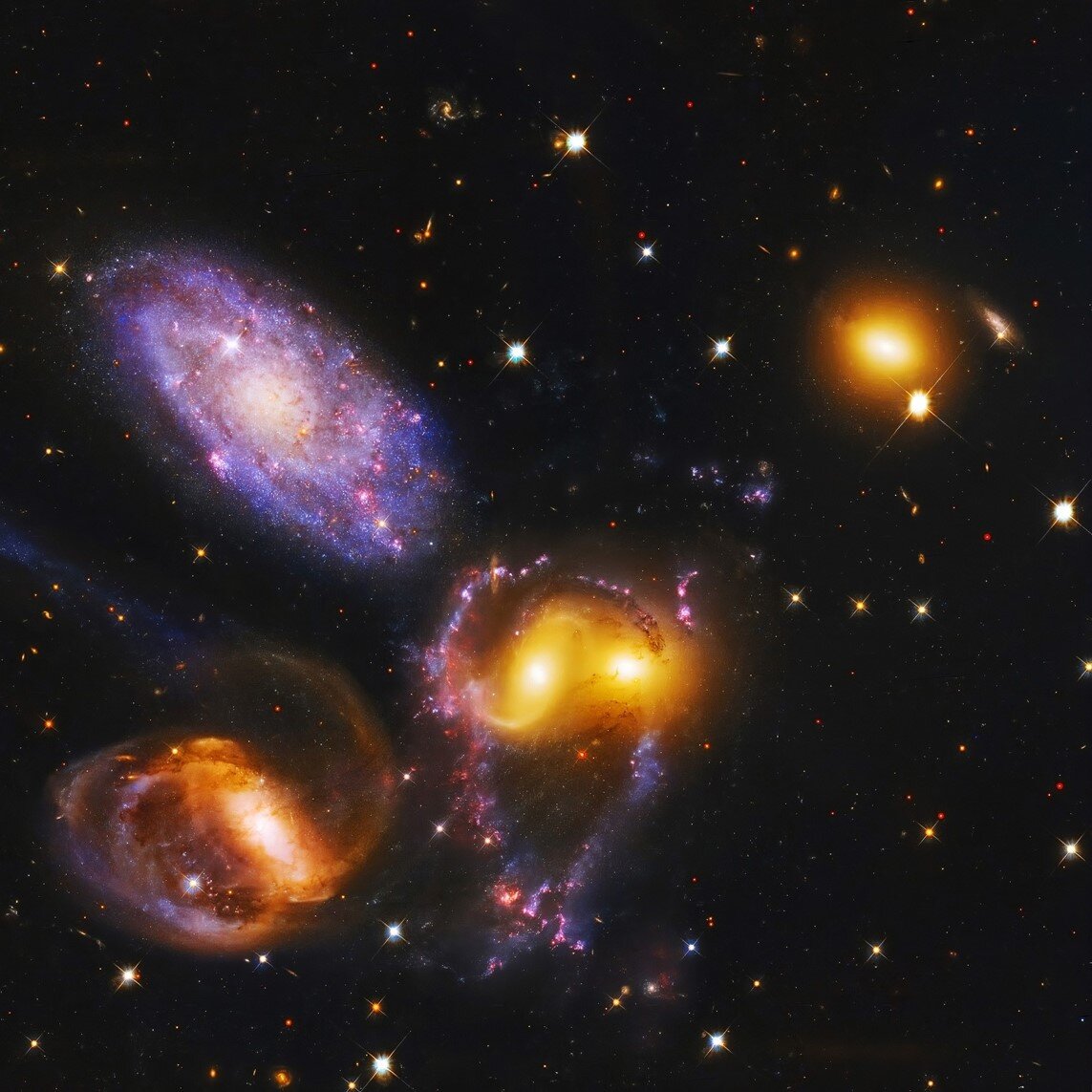 Группа галактик квинтет Стефана. Квинтет Стефана Хаббл. Квинтет Стефана -скопление галактик. Взаимодействующие Галактики квинтет Стефана. Бауц
