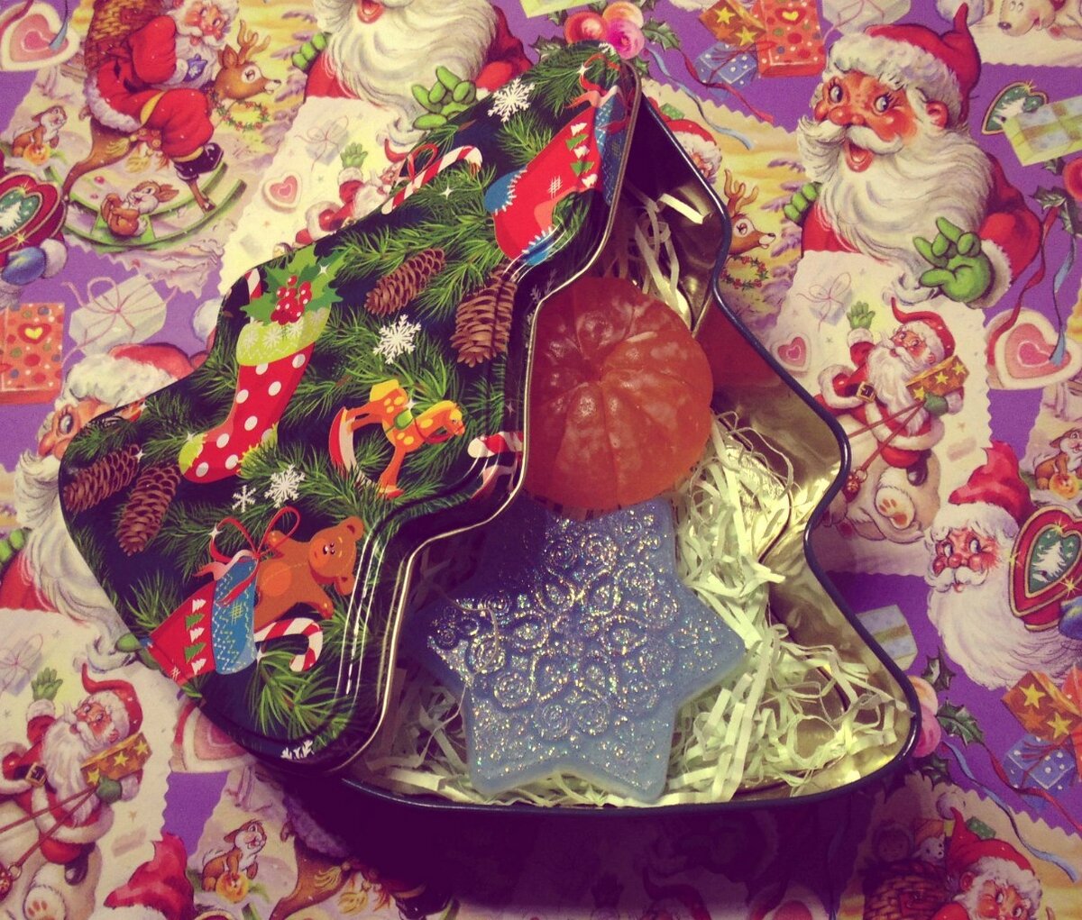 Набор в подарочной коробке, мандарин и снежинка